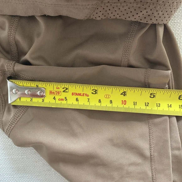 H&M Move High arise Activewear Shorts with 5” Liner Brown XS - Picture 6 of 8